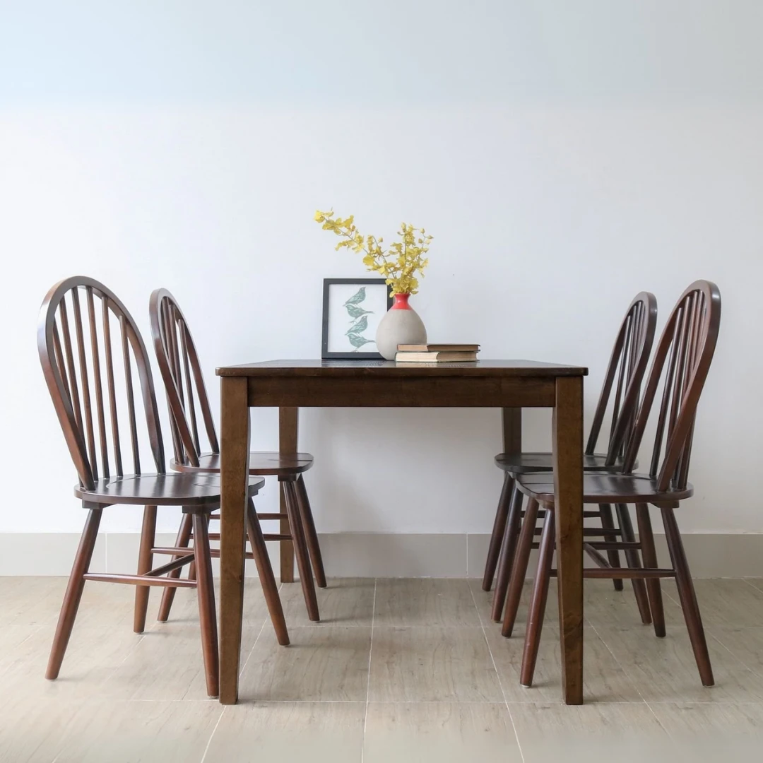 Bộ bàn ăn 4 ghế gỗ tự nhiên Sola